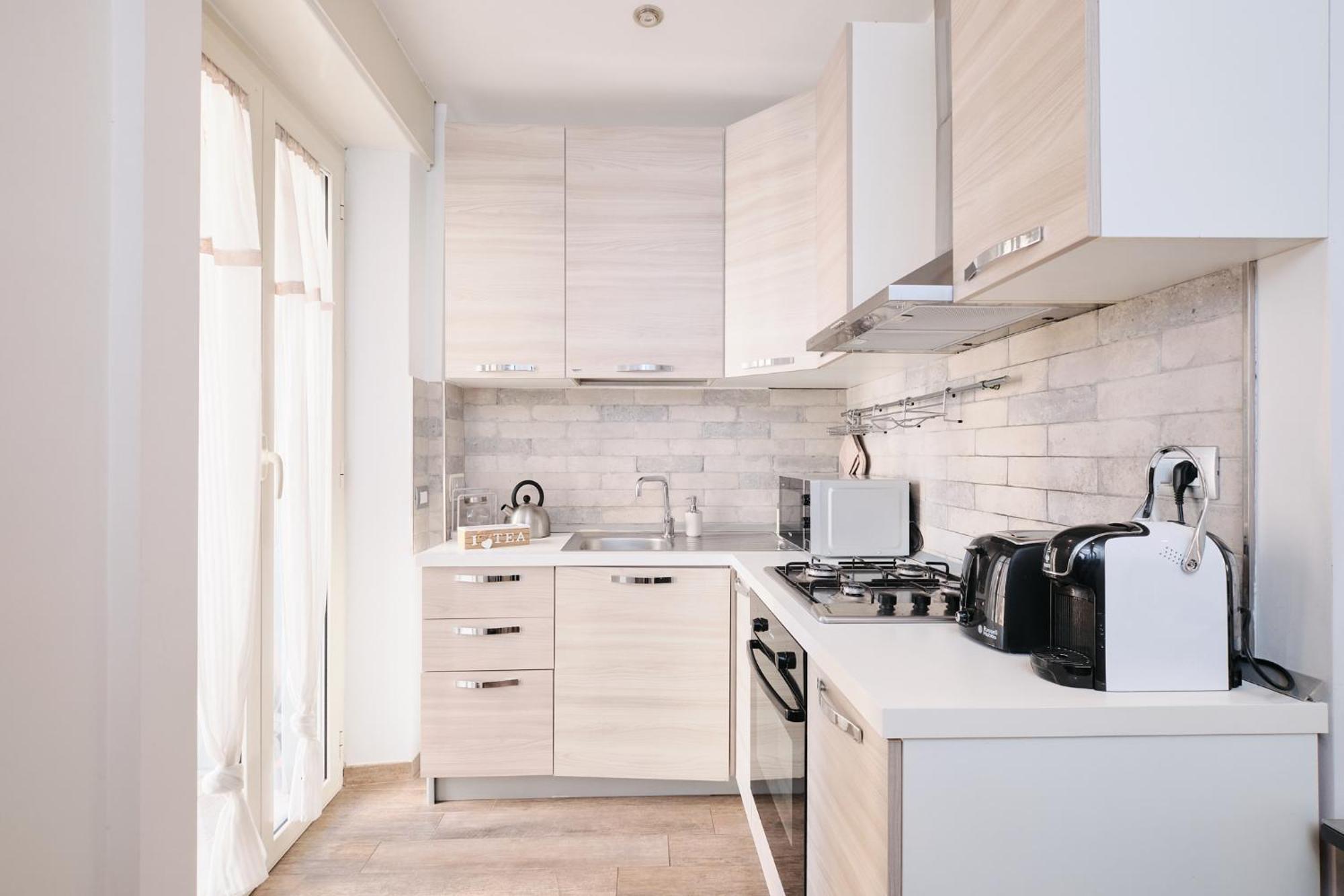 Apartamento A Few Minutes From The Colosseum - Free Wi-fi & Netflix
